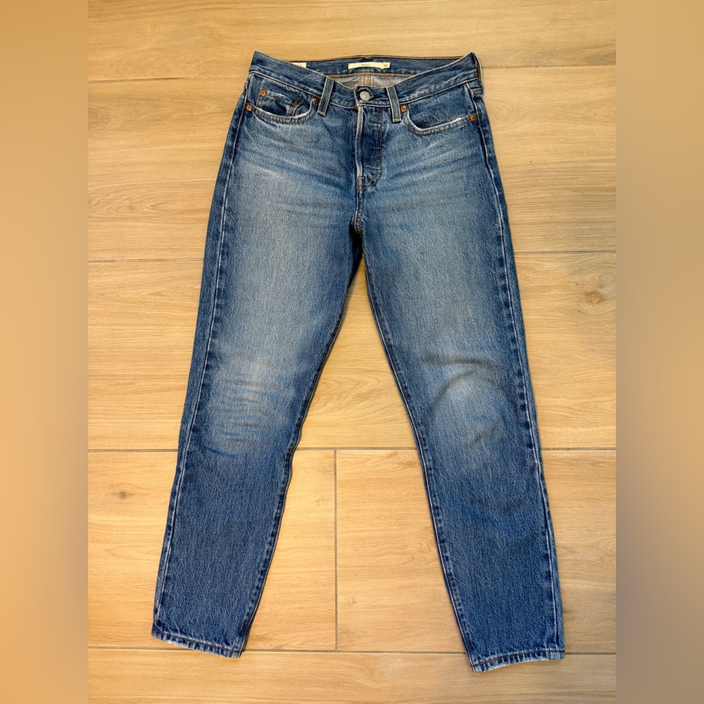 Levi's Wedgie Blue Straight Leg Women's Jeans - Size 26